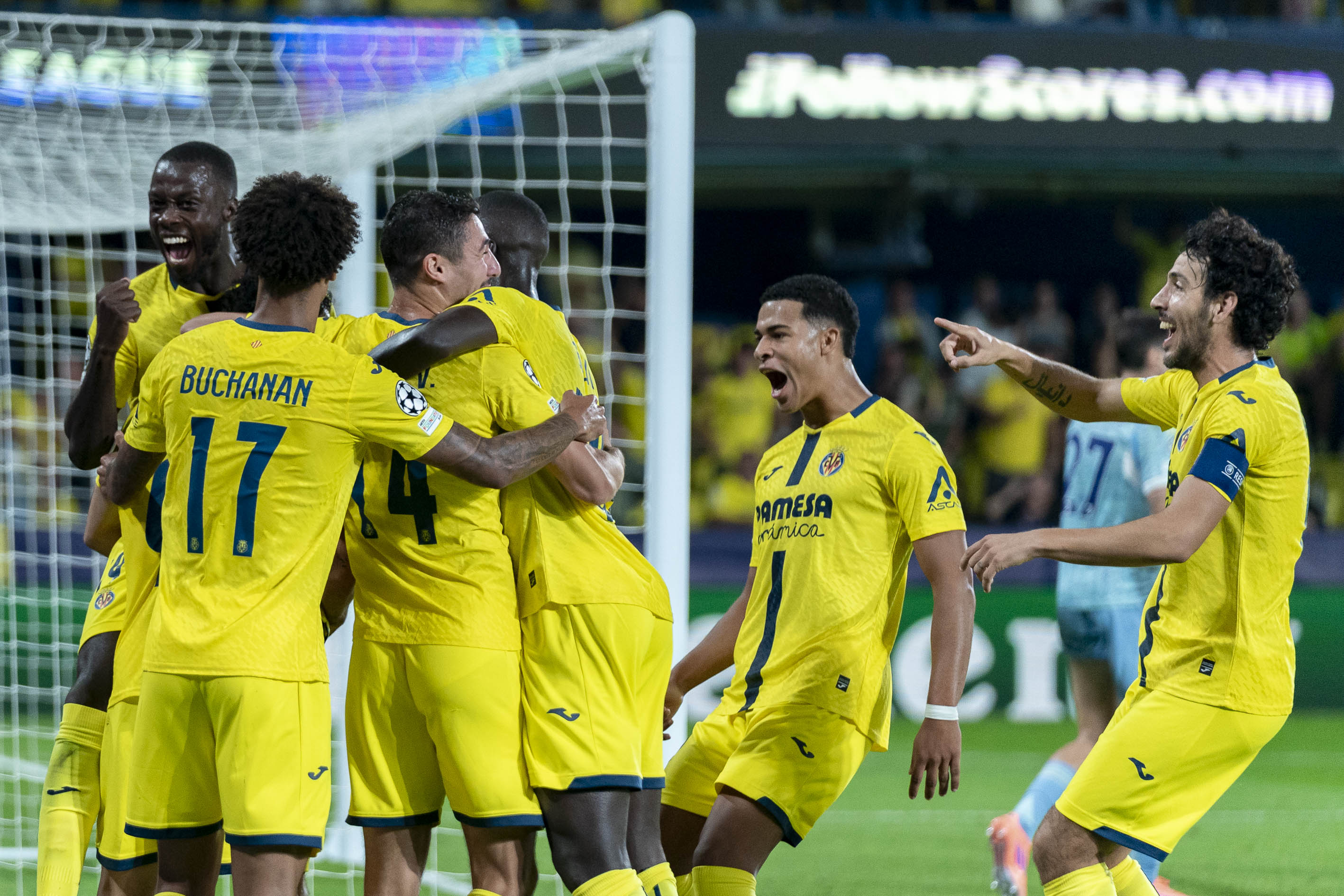 Villarreal CF players celebrating